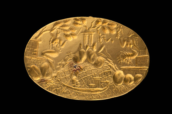 Gold replica of the Ring of Minos and impression