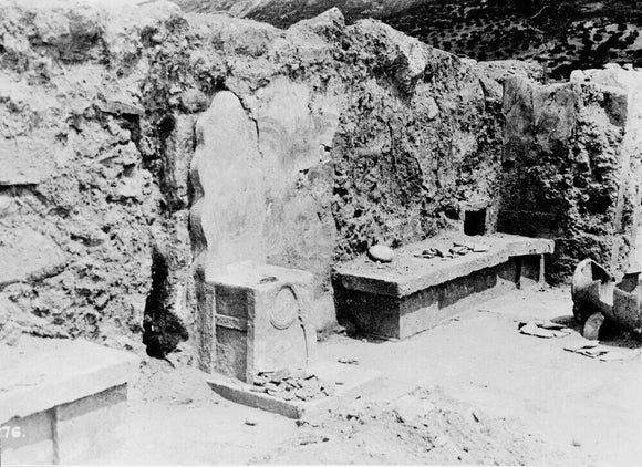 Photograph of the Throne Room of the Palace of Minos at Knossos (E.TOP 658)